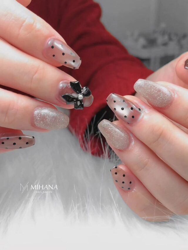 ♡ ⋆ ˚｡⋆୨୧˚

透け感ベースにドットをひとさじ
きらっとラメとリボンで、甘すぎない可愛さに。

Nails by Minh.

#MIHANAネイルサロン 
@mihana_nail 

埼玉県川口市並木4-1-5 木村ビル1F 
（西川口駅 徒歩5分）

🕒 OPEN 11:00 / LAST 20:00 

📩 ご予約 / お問い合わせ 
・HotPepper 
・LINE公式 

※プロフィールURLからご予約いただけます 

#西川口ネイル #韓国ネイル 
#ワンホンネイル #ちゅるんネイル