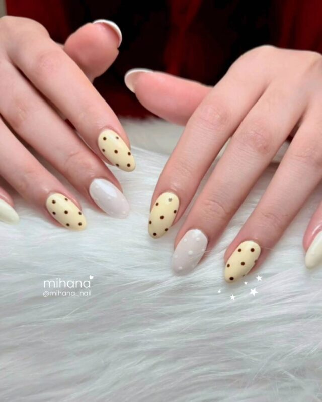 ♡ ⋆ ˚｡⋆୨୧˚

Nails by lin.

#MIHANAネイルサロン 
@mihana_nail 

埼玉県川口市並木4-1-5 木村ビル1F 
（西川口駅 徒歩5分）

🕒 OPEN 11:00 / LAST 20:00 

📩 ご予約 / お問い合わせ 
・HotPepper 
・LINE公式 

※プロフィールURLからご予約いただけます 

#西川口ネイル #韓国ネイル 
#ワンホンネイル #ちゅるんネイル