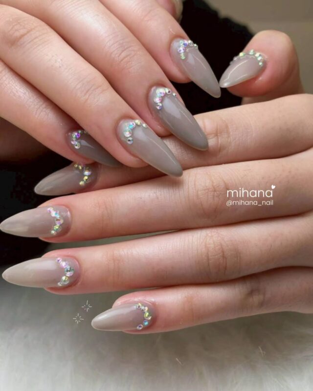 ♡ ⋆ ˚｡⋆୨୧˚

Bijou 💍

Nails by minh.

#MIHANAネイルサロン 
@mihana_nail 

埼玉県川口市並木4-1-5 木村ビル1F 
（西川口駅 徒歩5分）

🕒 OPEN 11:00 / LAST 20:00 

📩 ご予約 / お問い合わせ 
・HotPepper 
・LINE公式 

※プロフィールURLからご予約いただけます 

#西川口ネイル #韓国ネイル 
#ワンホンネイル #ちゅるんネイル